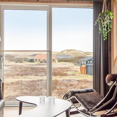 Kun 150 M Fra Vesterhavet Sj529 Harboør